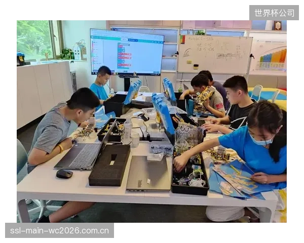 体育教培机构正从封闭的场馆训练走向开放的家庭指导,运动数据流成为链接两者的核心纽带 体育教培机构正从封闭的场馆训练走向开放的家庭指导,运动数据流成为链接两者的核心纽带